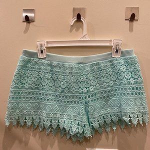 NWT H&M Divided Lace Shorts Mint Green Medium